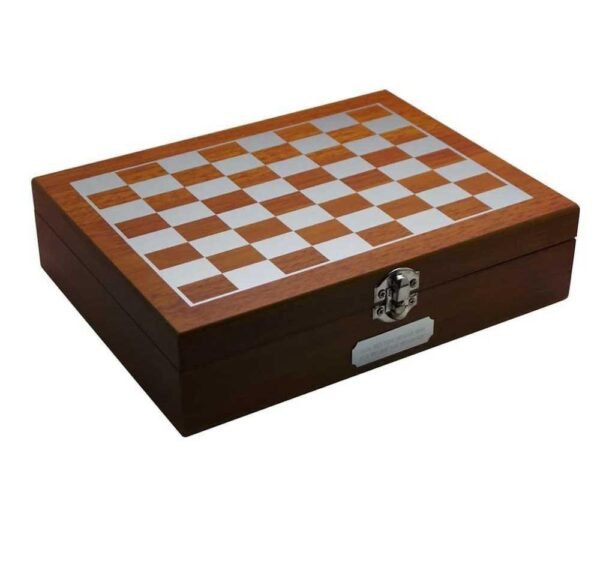 chess and poker sets - Image 2