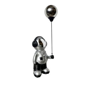 Astronaut statue holding a balloon 50cm